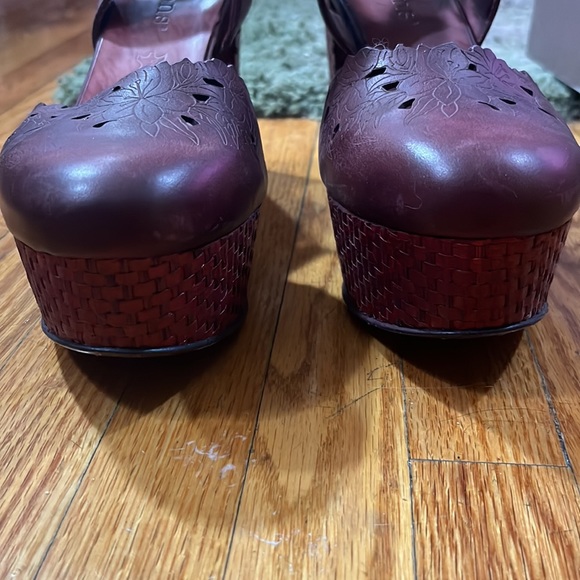 Burgundy Leather Neosens Platform Heels - Picture 5 of 15